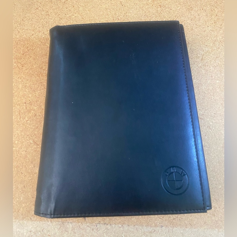 2010 BMW X5 Owner’s Manual & Case with Additional Panphlets
